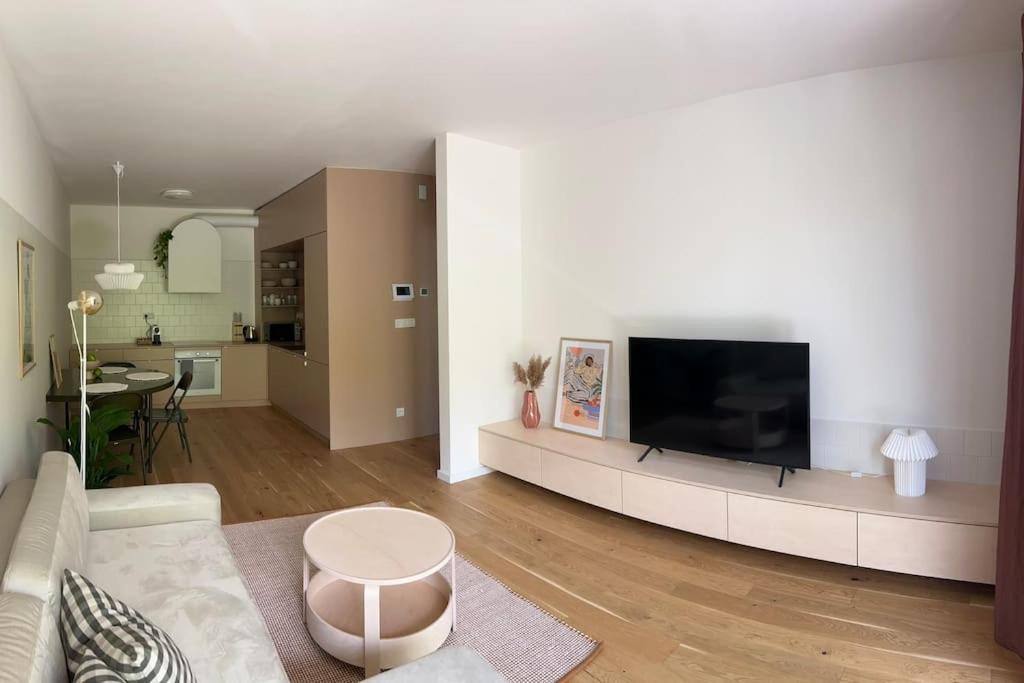 Apartment Zwirn, Free Parking, 24/7 Access Bratislava Exterior foto