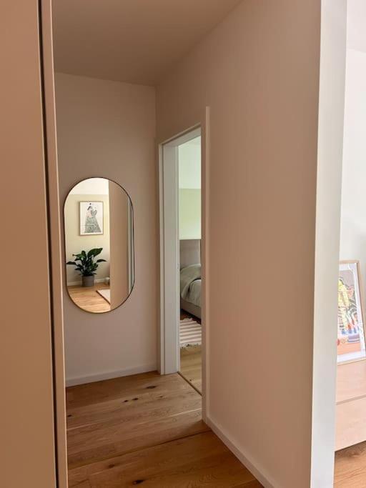 Apartment Zwirn, Free Parking, 24/7 Access Bratislava Exterior foto